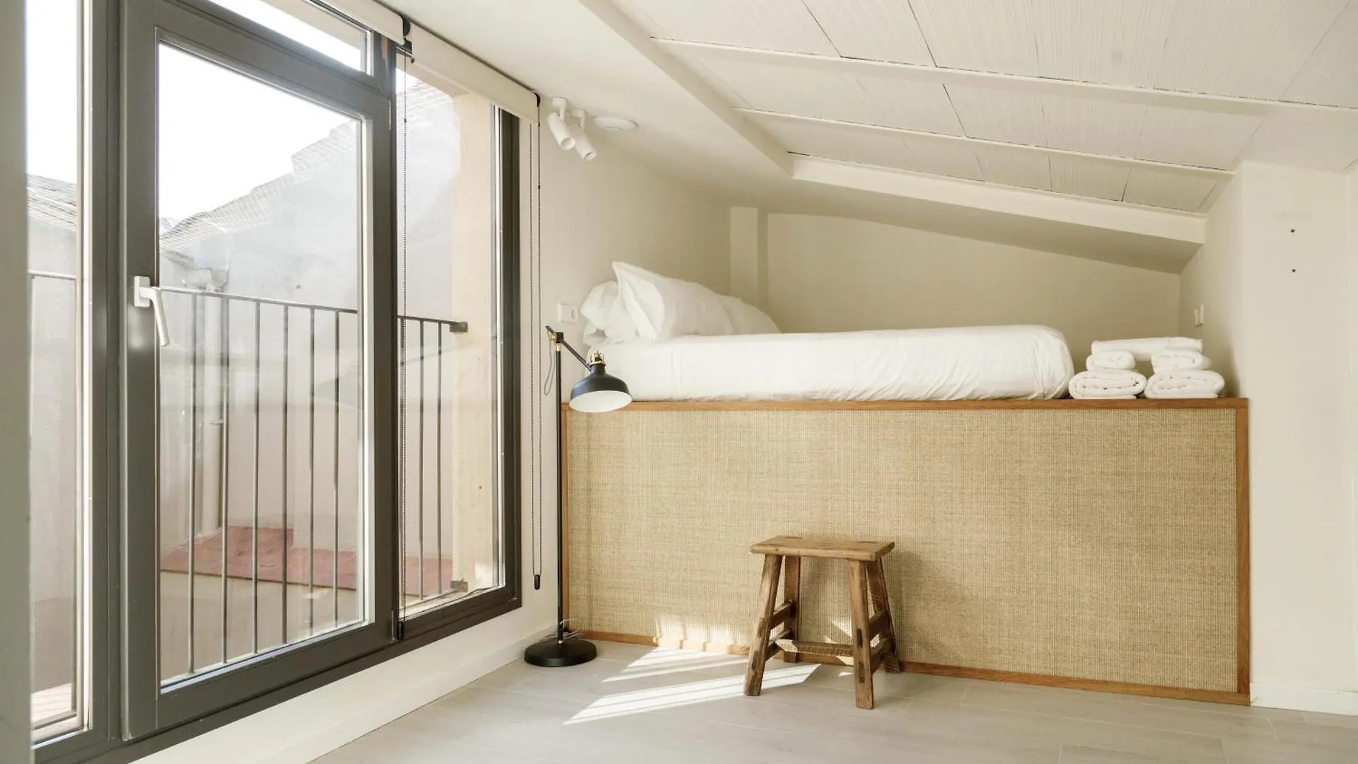 La Comuna By Bon Dia Residences Girona Hotel