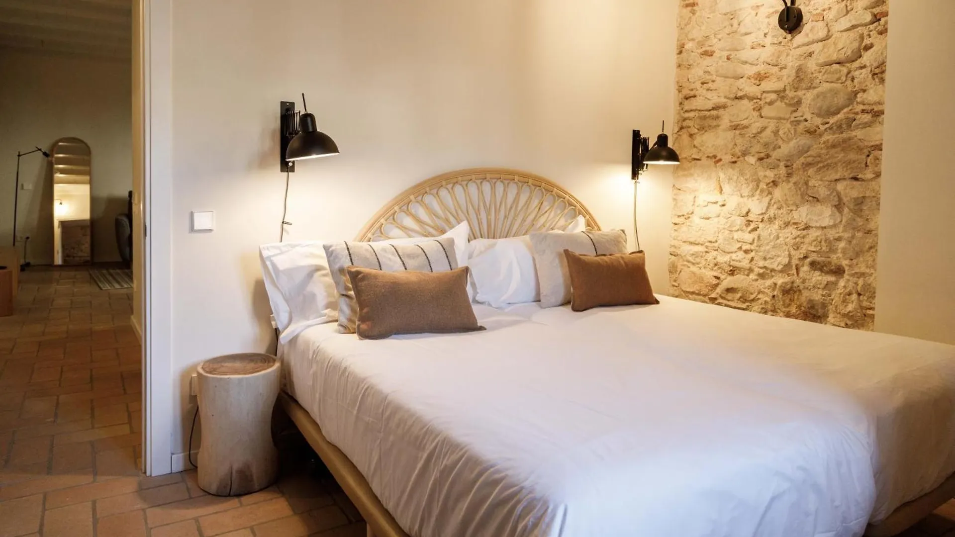La Comuna By Bon Dia Residences Girona 0*,  Spain