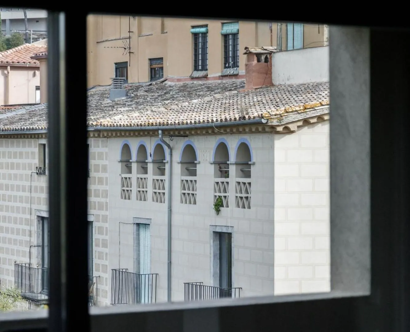 Hotel La Comuna By Bon Dia Residences Girona