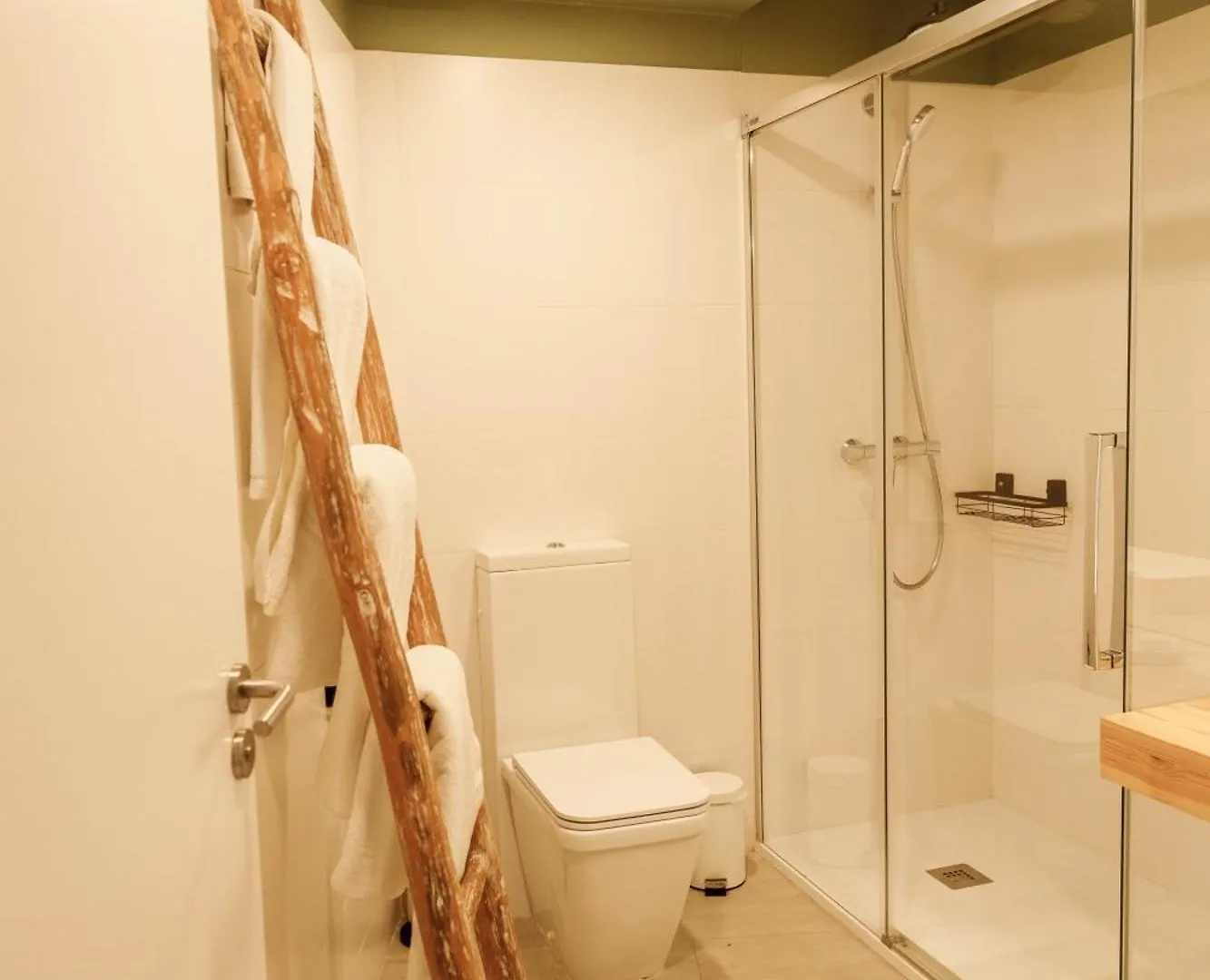 Hotel La Comuna By Bon Dia Residences Girona